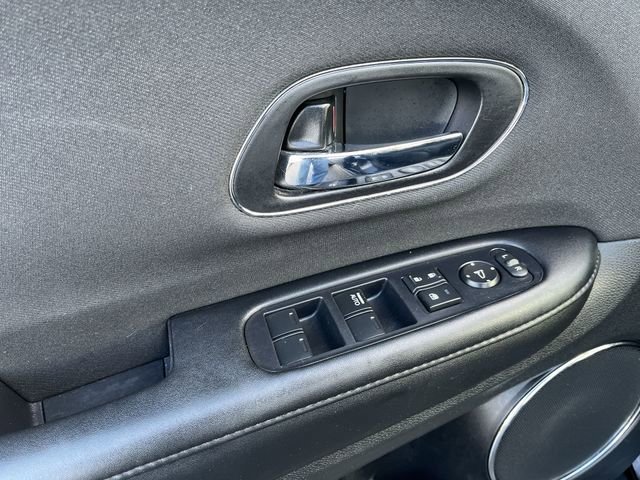 Used 2021 Honda HR-V EX image 17