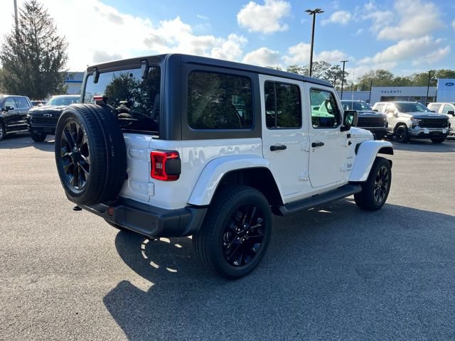 Used 2021 Jeep Wrangler Unlimited Sahara w/ Dual Top Group AWD/4WD image 6