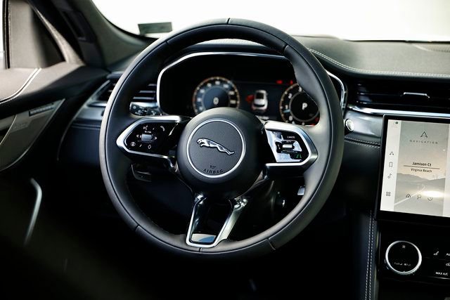 New 2026 Jaguar F-PACE R-Dynamic S image 31