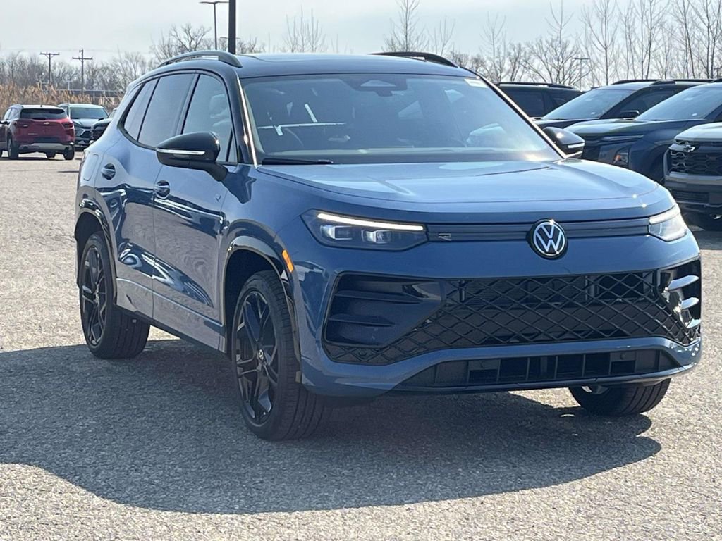 New 2026 Volkswagen Tiguan SE R-Line AWD/4WD image 5