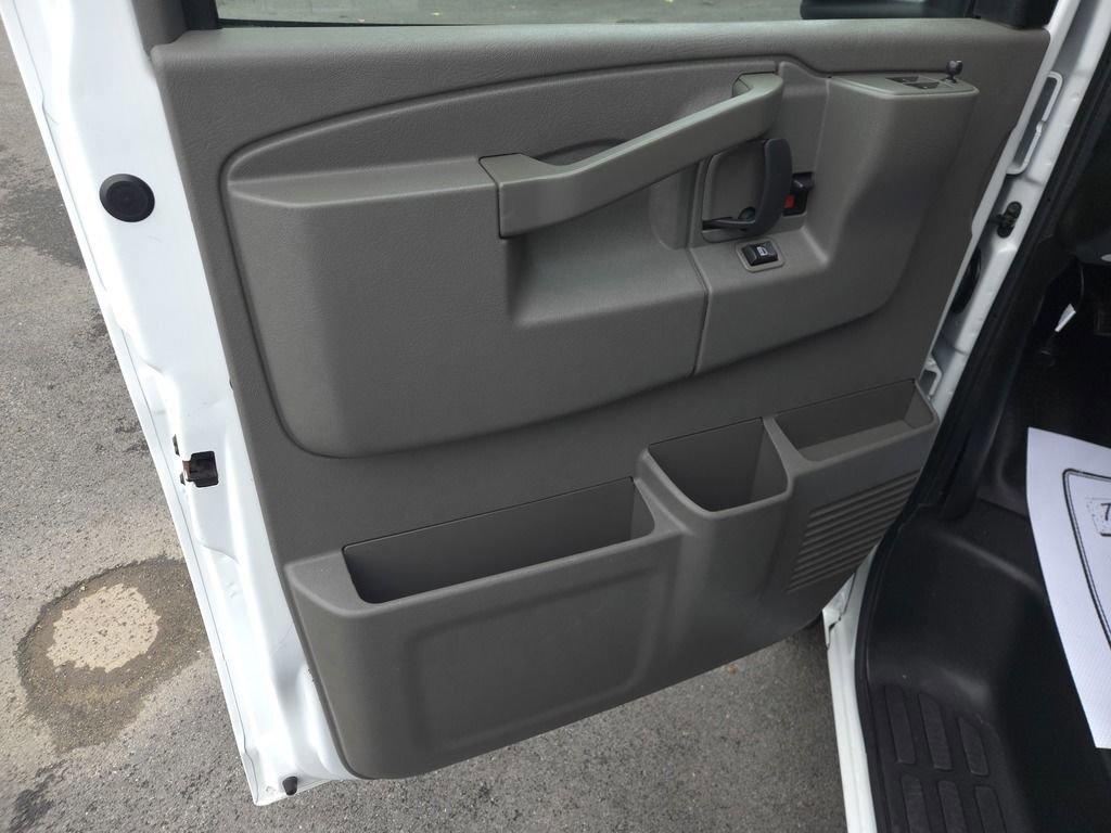 Used 2019 GMC Savana 3500 w/ Power Convenience Package image 12
