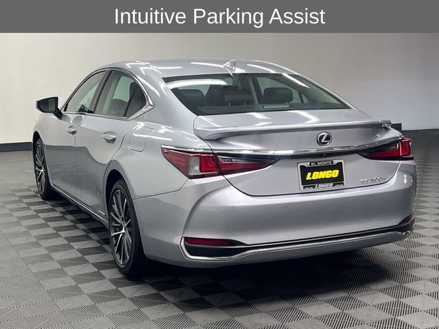 Certified 2022 Lexus ES 300h w/ Premium Package FWD image 7