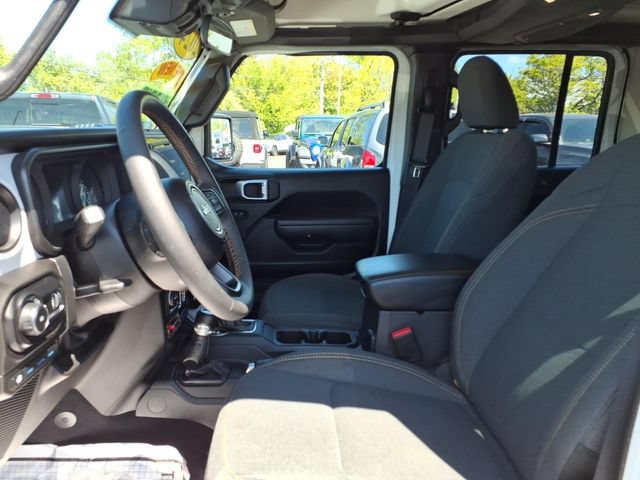 Used 2024 Jeep Wrangler Unlimited AWD/4WD image 22