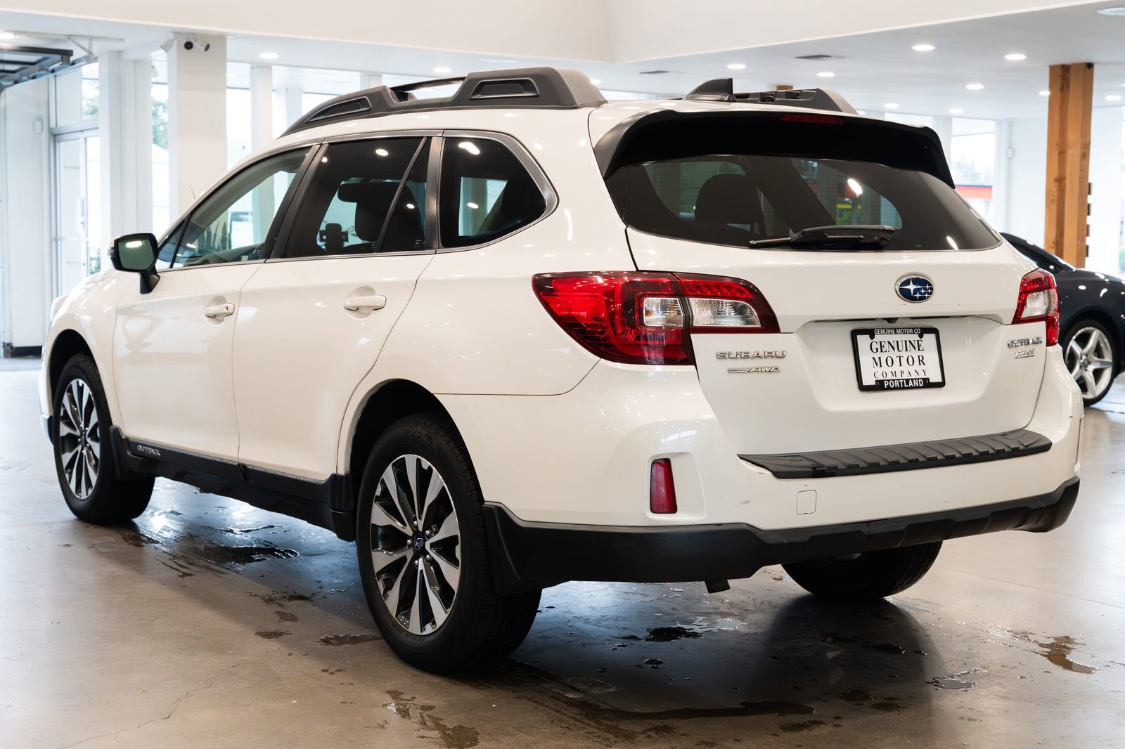 Used 2016 Subaru Outback 2.5i Limited image 6