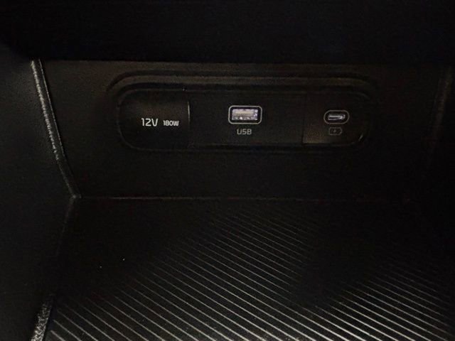 Used 2024 Kia Sportage LX image 29