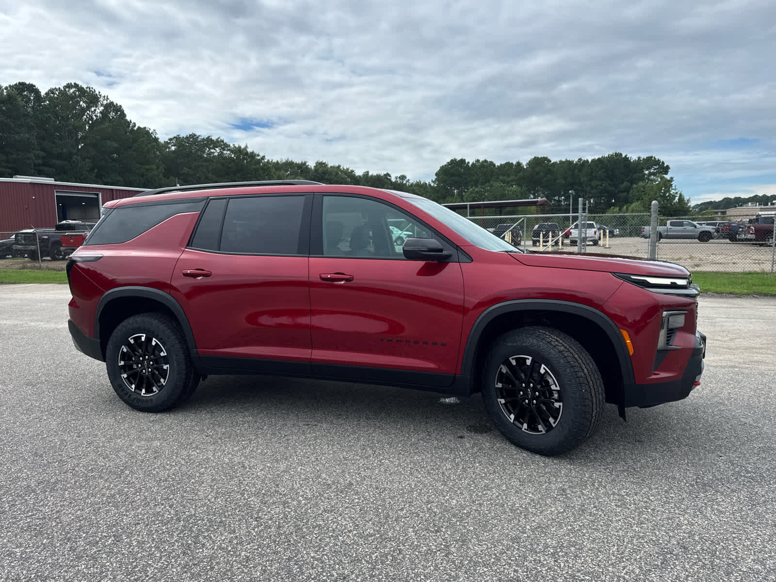 New 2026 Chevrolet Traverse Z71 image 9