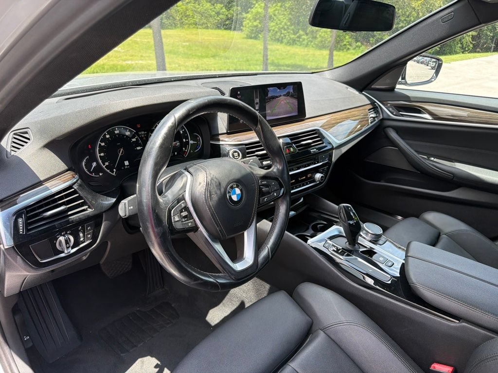 Used 2019 BMW 530i w/ Convenience Package RWD image 9