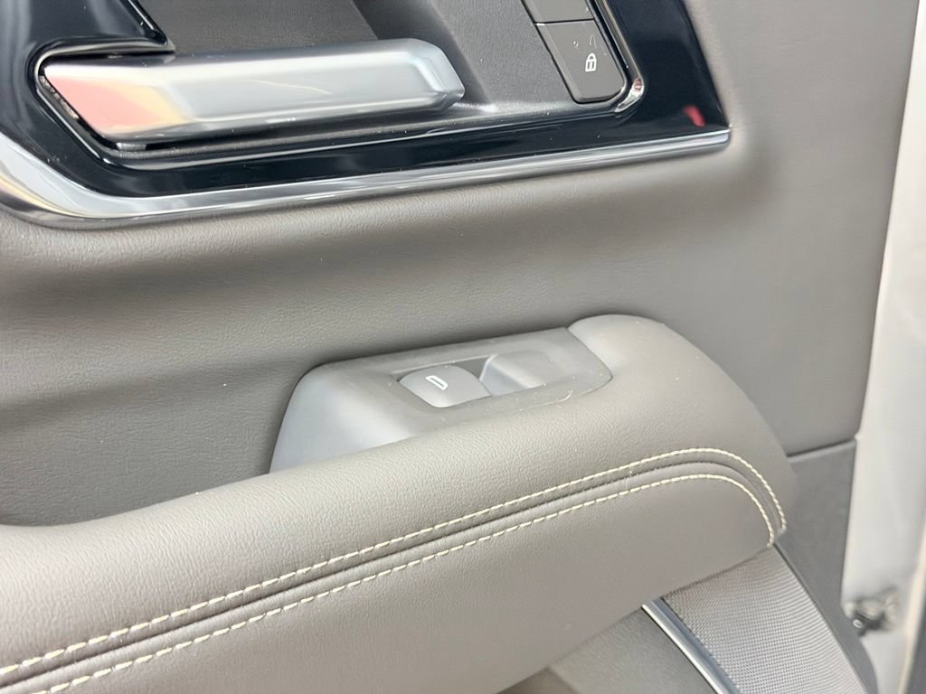 New 2026 GMC Yukon XL Elevation w/ Elevation Premium Package AWD/4WD image 20