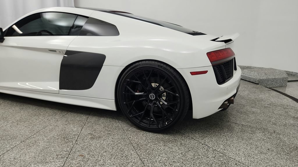 Used 2017 Audi R8 V10 AWD/4WD image 19