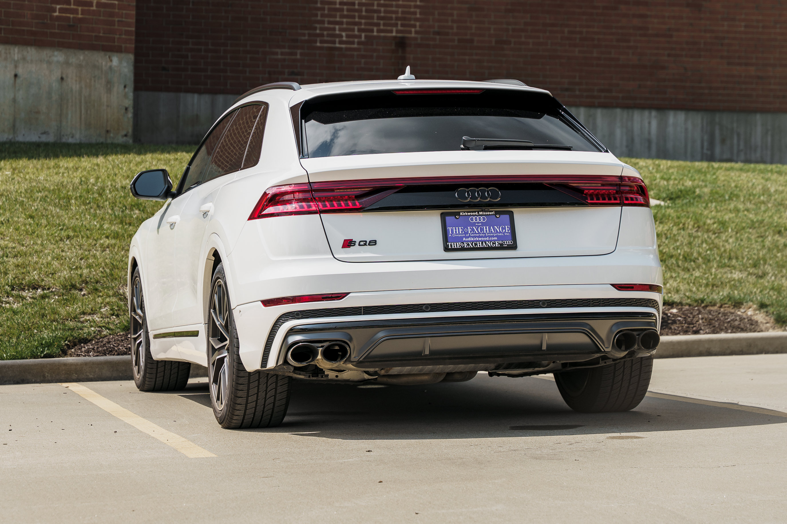 Used 2023 Audi SQ8 Prestige AWD/4WD image 5