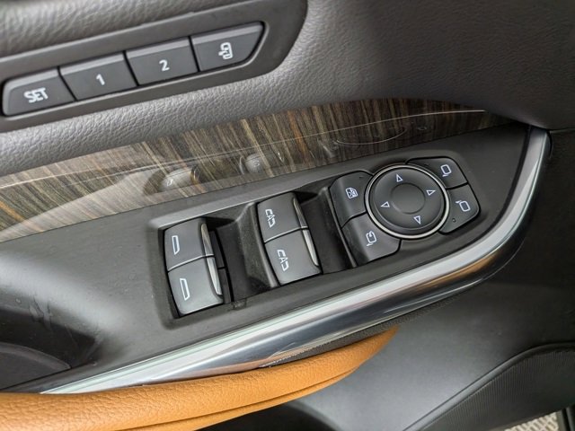 Used 2021 Cadillac XT4 Premium Luxury image 14