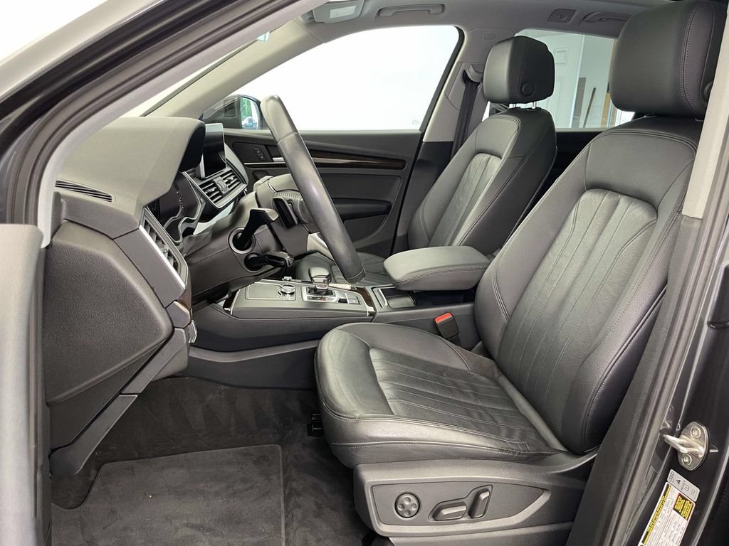 Used 2018 Audi Q5 2.0T Premium Plus w/ Premium Plus Package AWD/4WD image 5