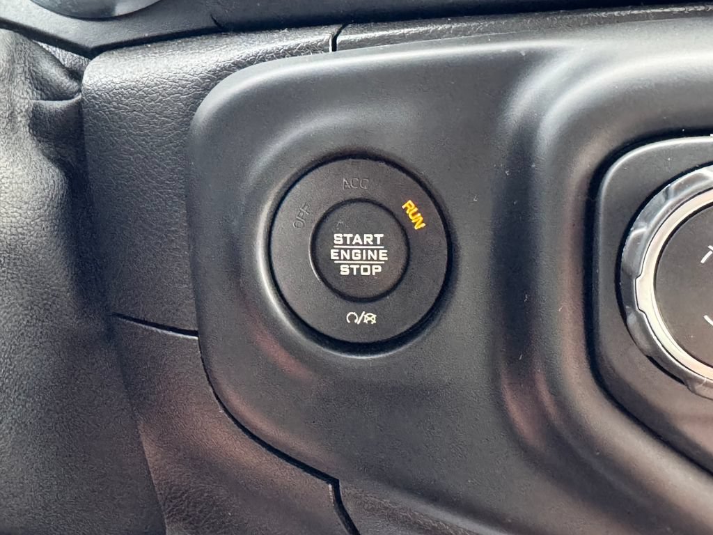 Used 2020 Jeep Wrangler Unlimited Sport AWD/4WD image 28
