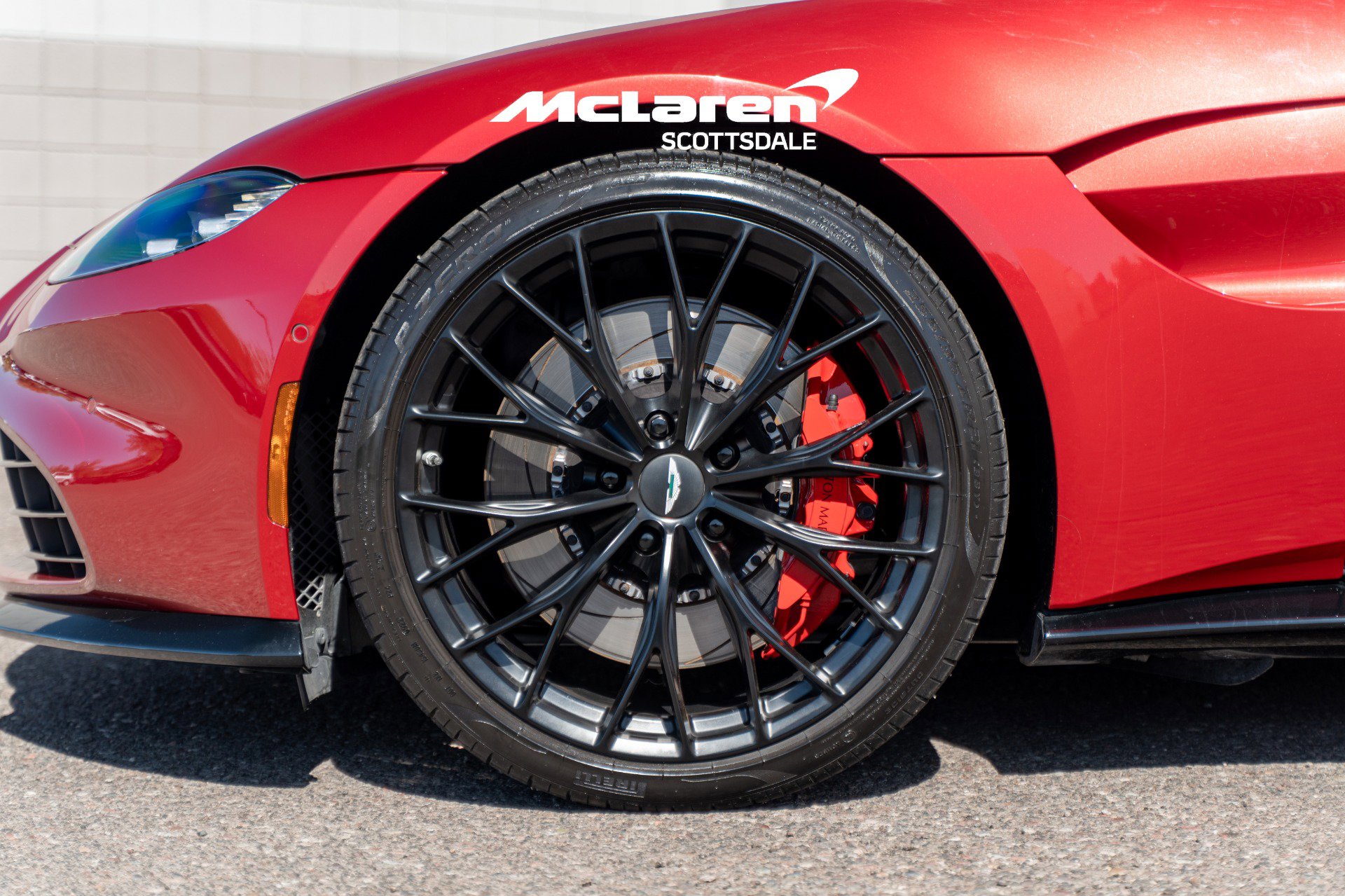 Used 2022 Aston Martin V8 Vantage Roadster image 31