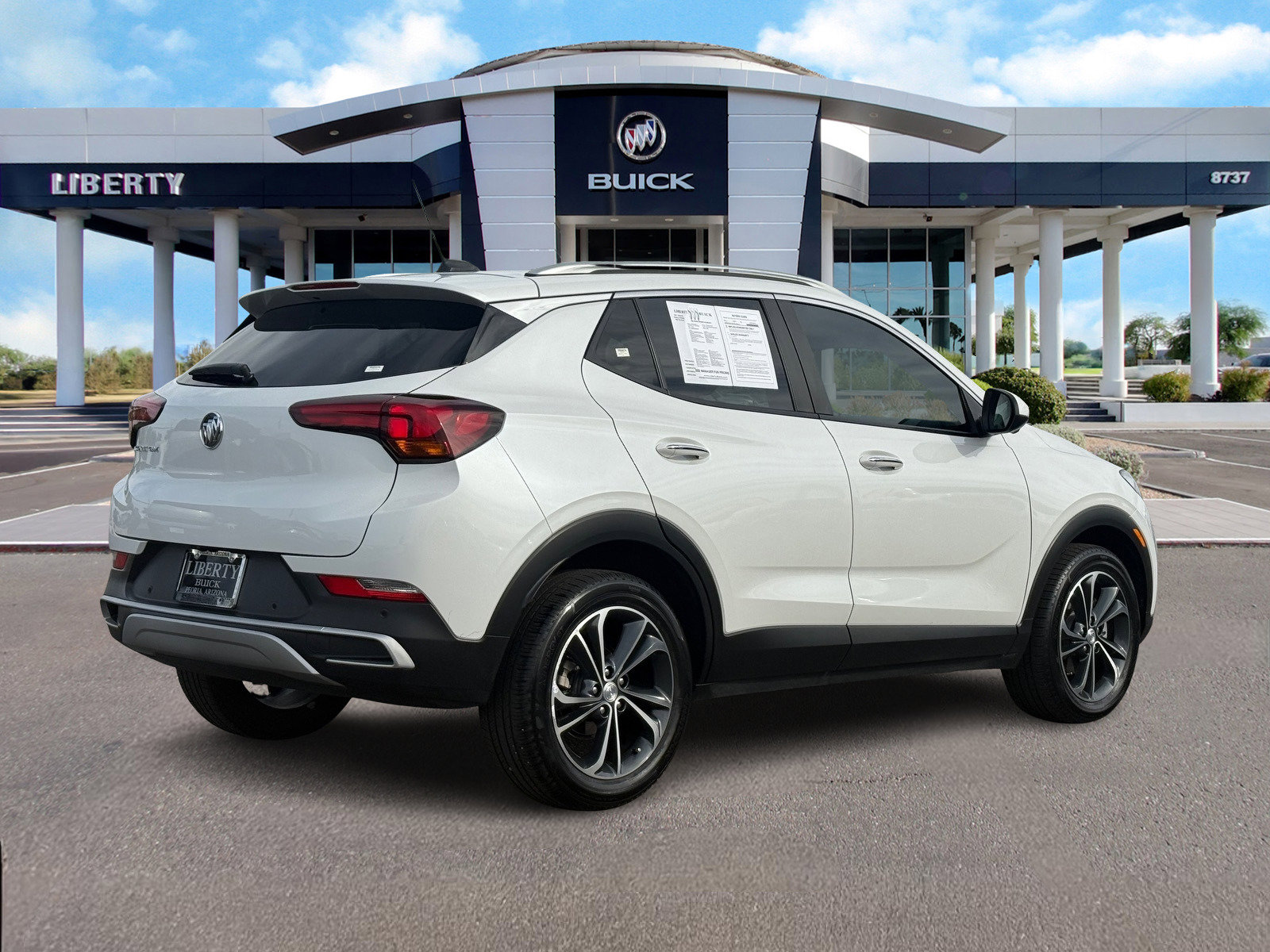 Used 2022 Buick Encore GX Select w/ Advanced Technology Package image 3