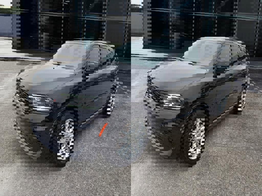 Used 2024 Dodge Durango GT image 3