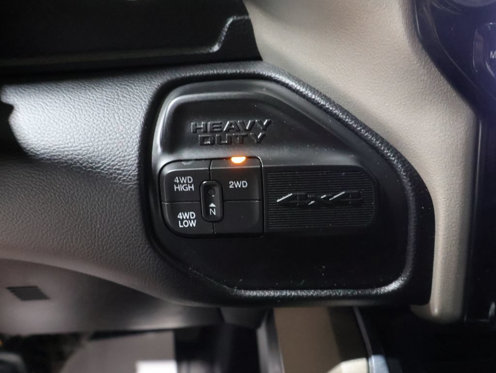 Used 2024 RAM 2500 Laramie AWD/4WD image 31