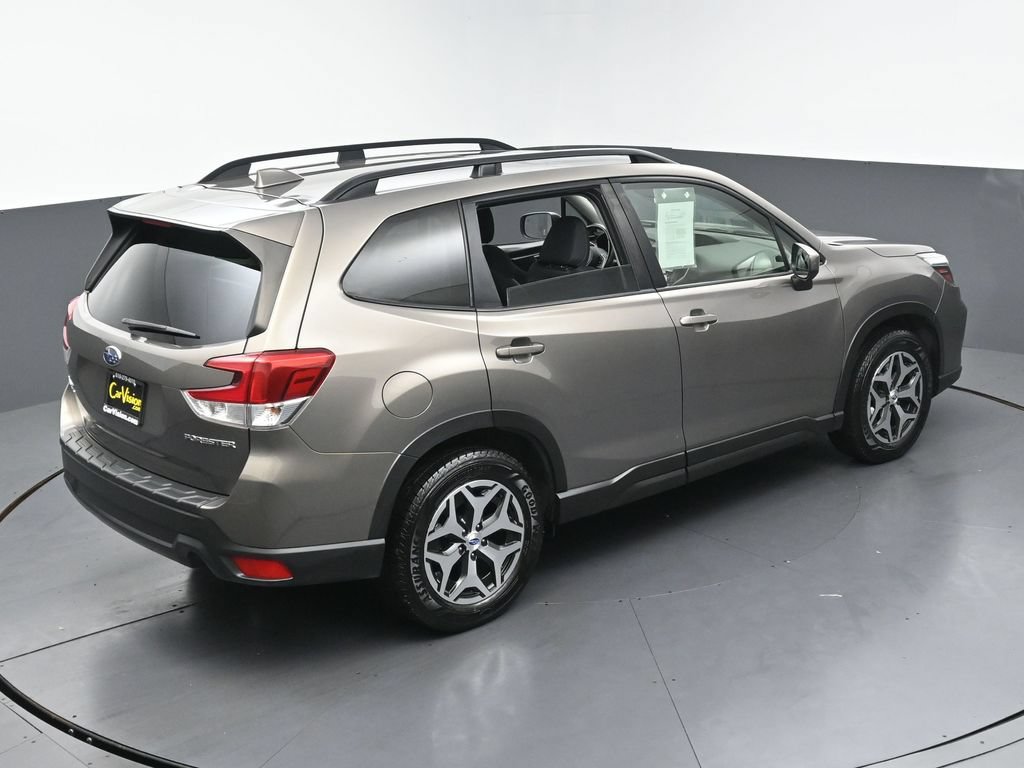 Used 2021 Subaru Forester Premium AWD/4WD image 39