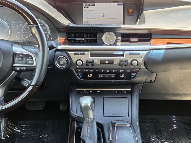 Used 2016 Lexus ES 350 FWD image 16