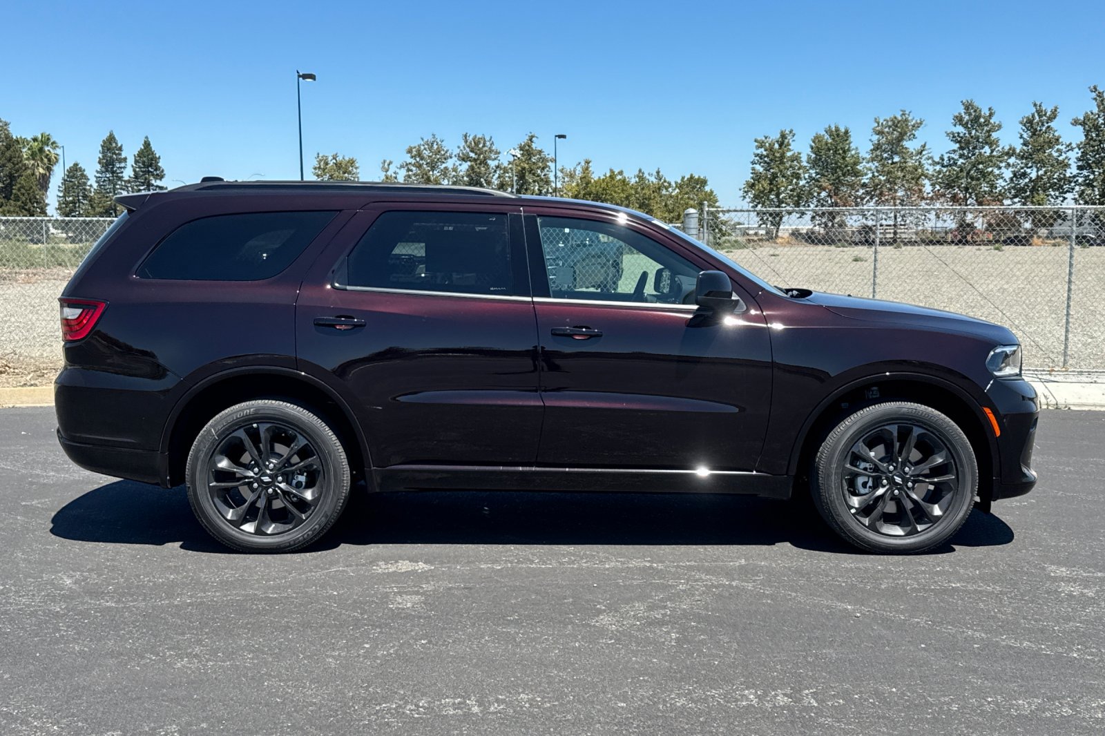 New 2026 Dodge Durango GT w/ Blacktop Package AWD/4WD image 2