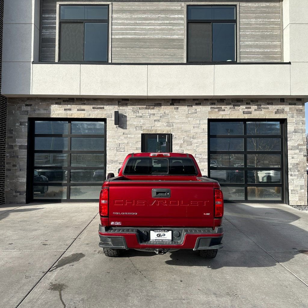 Used 2021 Chevrolet Colorado LT w/ LT Convenience Package AWD/4WD image 4