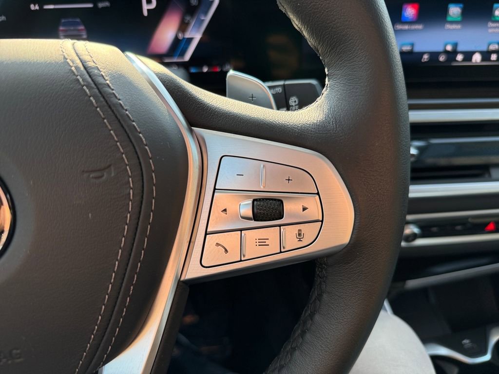 Certified 2026 BMW X7 xDrive40i AWD/4WD image 32