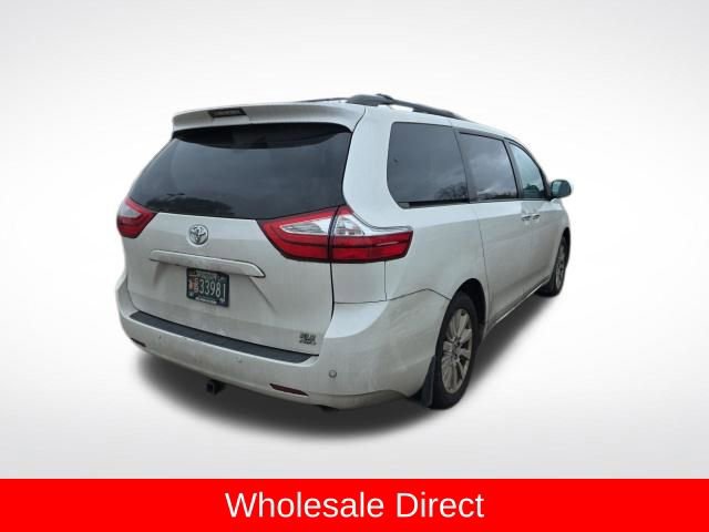 Used 2017 Toyota Sienna XLE w/ XLE Navigation Package image 8