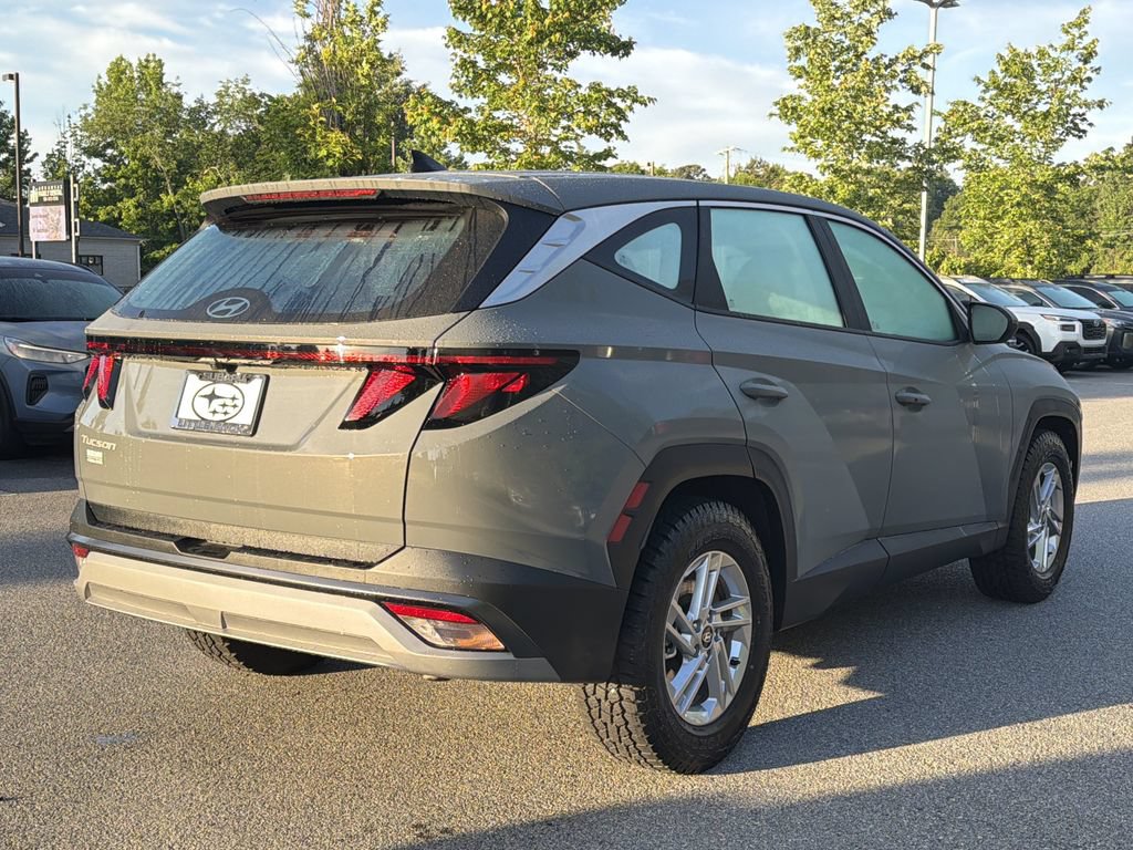 Used 2026 Hyundai Tucson SE FWD image 3