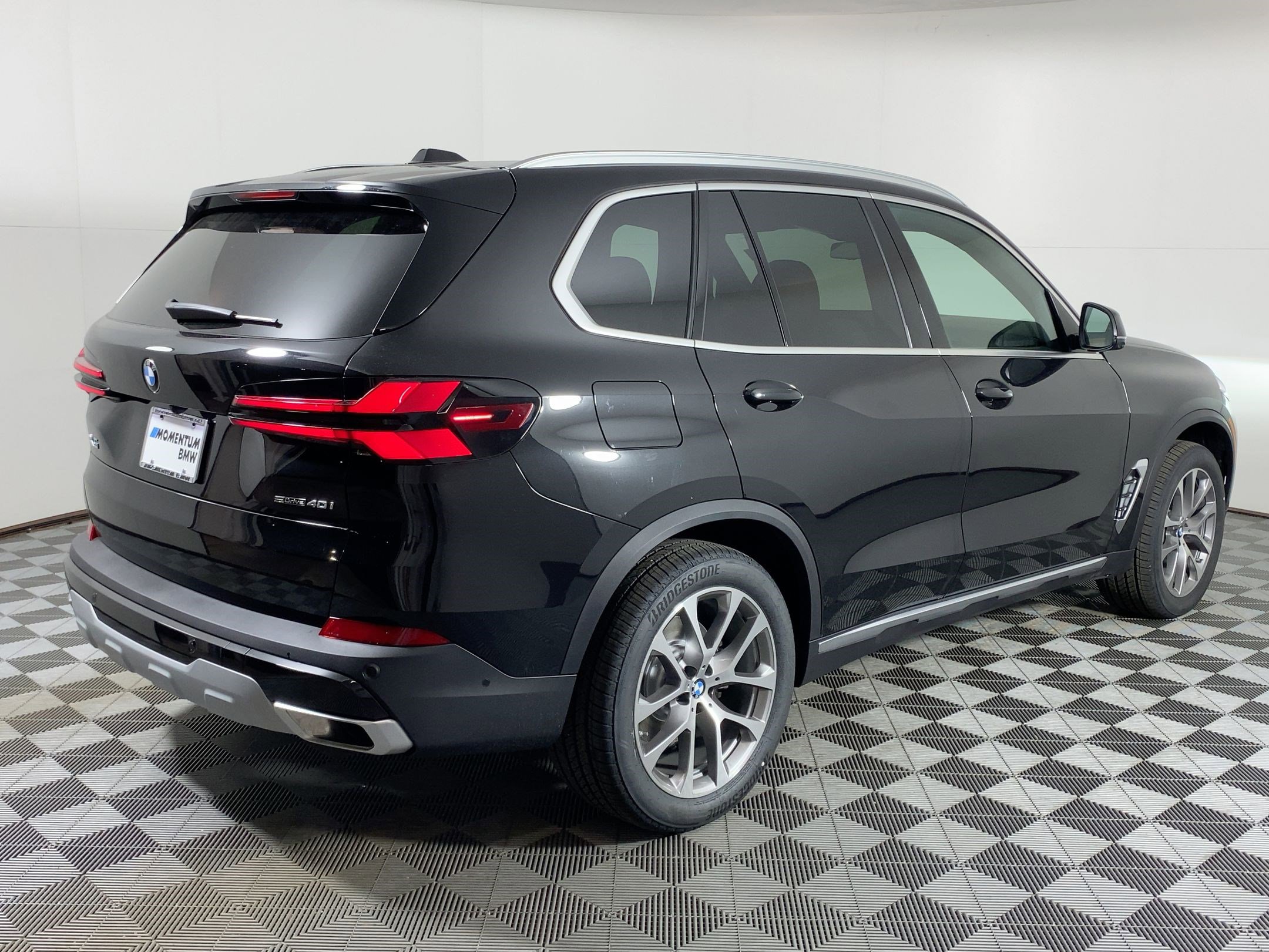 New 2026 BMW X5 sDrive40i w/ Premium Package image 7