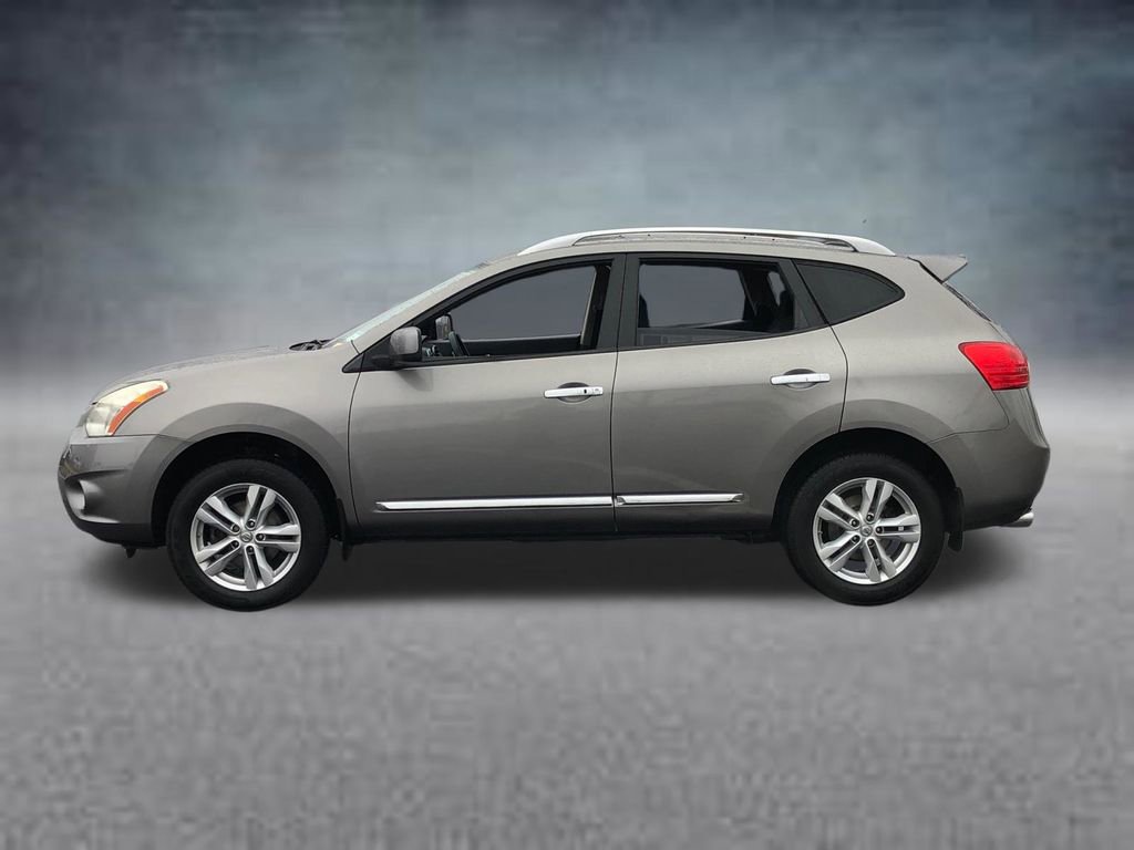 Used 2013 Nissan Rogue SV w/ Premium Pkg image 3
