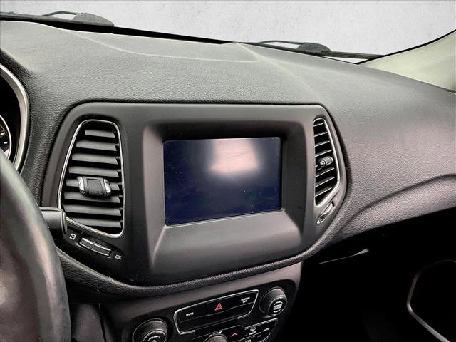 Used 2017 Jeep Compass Latitude w/ Popular Equipment Group image 21