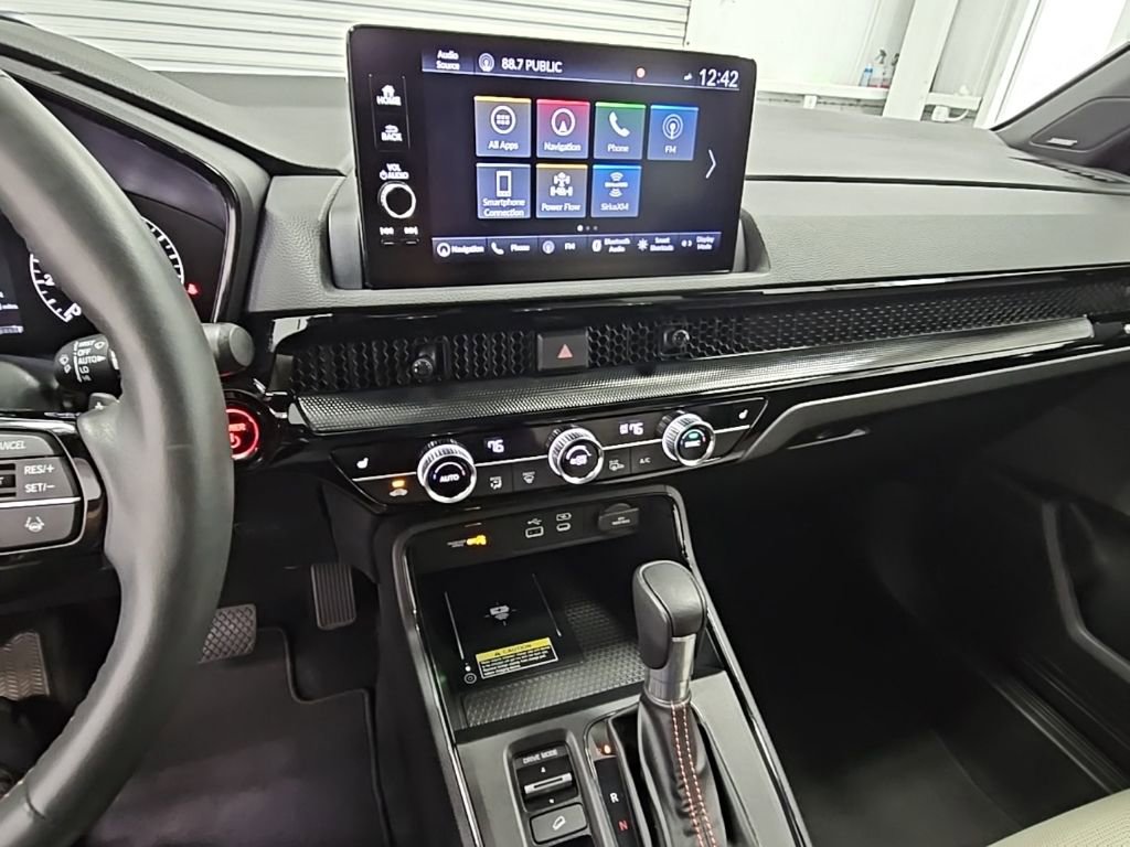 Used 2025 Honda CR-V Sport Touring image 13