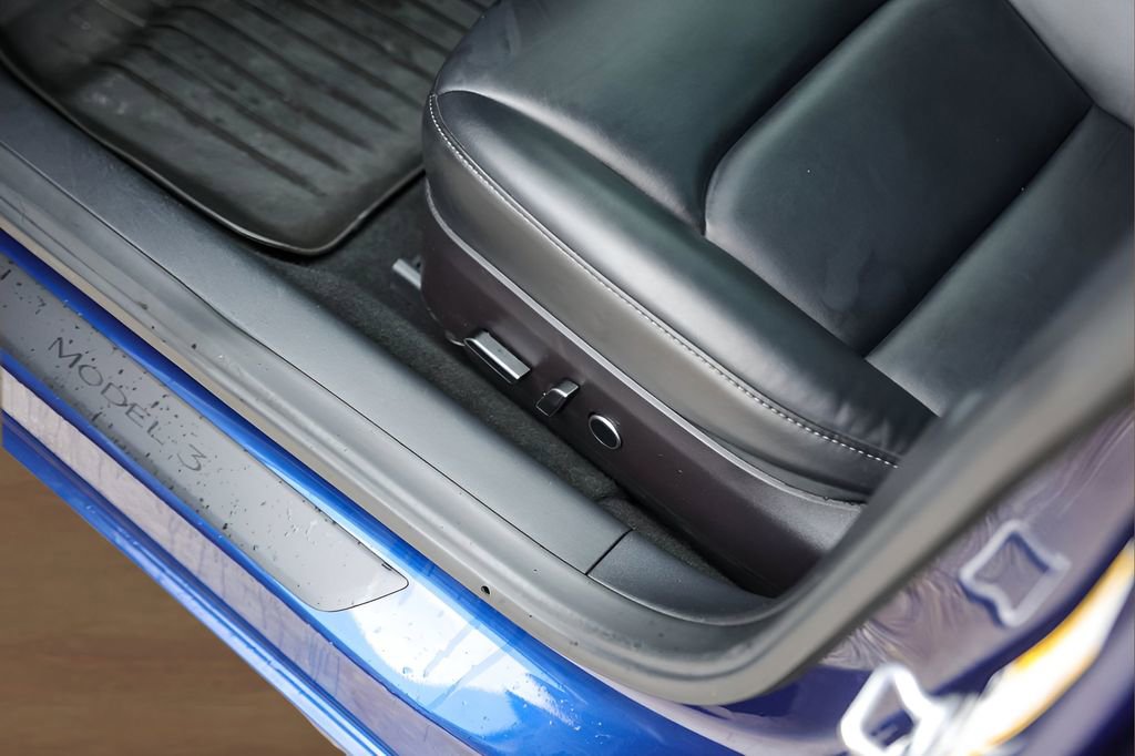 Used 2022 Tesla Model 3 Long Range image 8