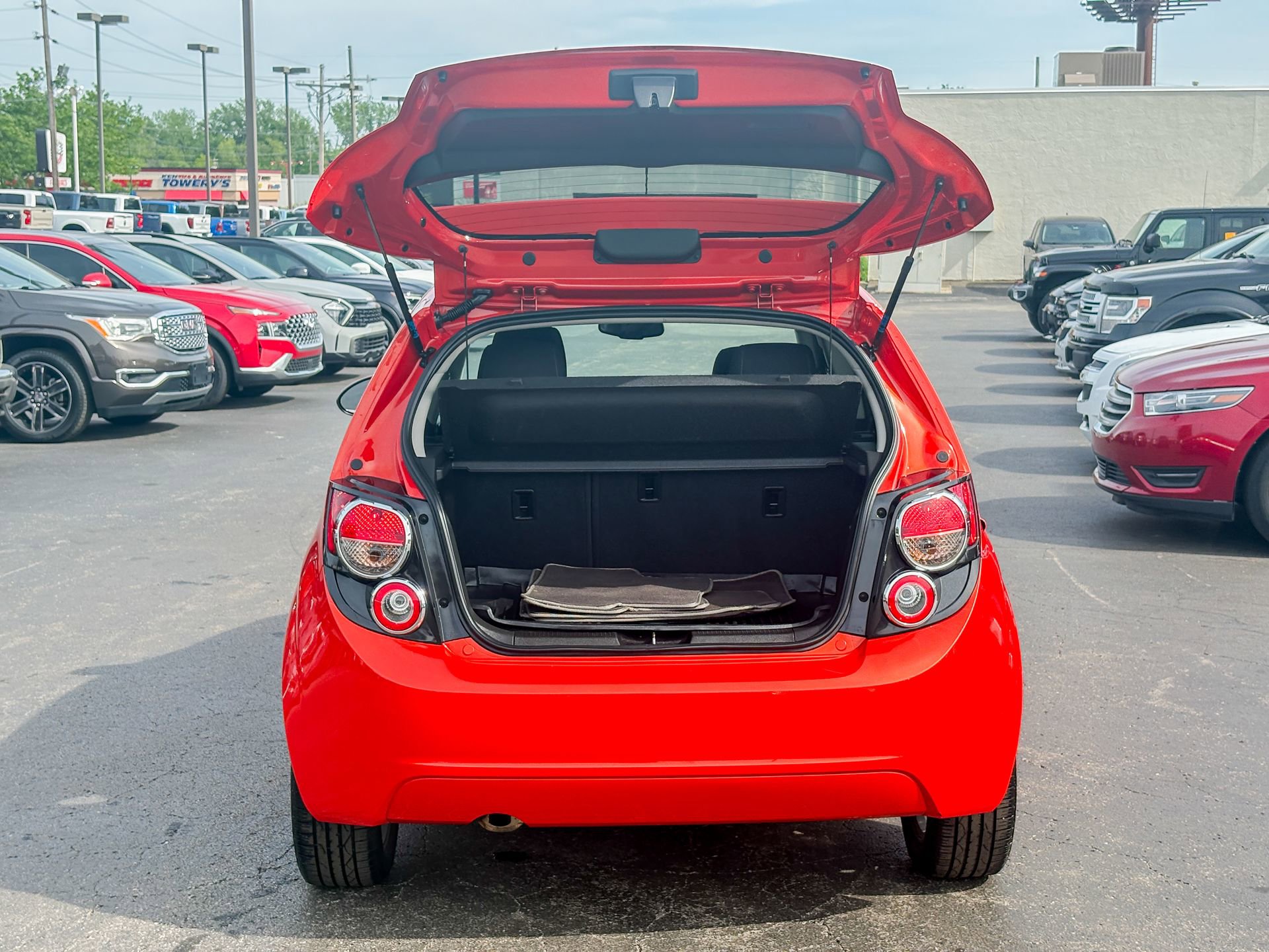 Used 2012 Chevrolet Sonic LT FWD image 28