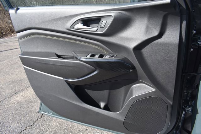 New 2026 Chevrolet Trax LT w/ LPO, Blackout Package image 30