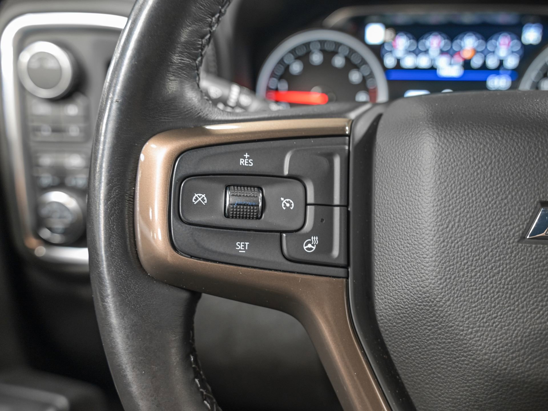 Used 2022 Chevrolet Silverado 1500 High Country w/ Z71 Off-Road Package image 19