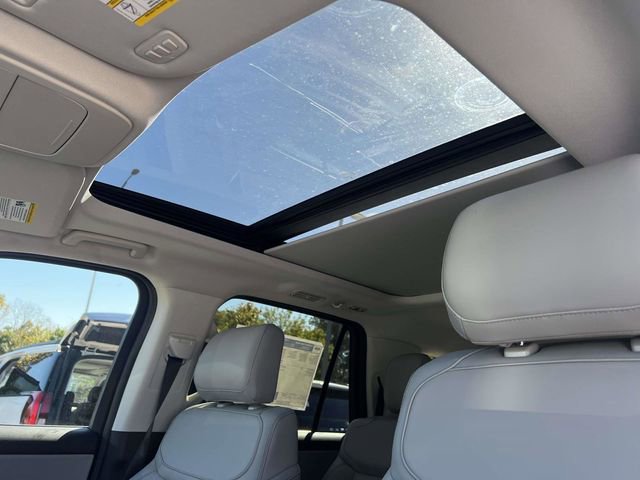 New 2025 Ford Expedition Max Active RWD image 6