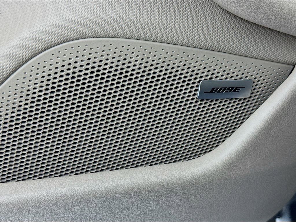 Certified 2024 Porsche Taycan image 12