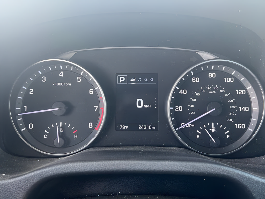 Used 2017 Hyundai Elantra Value Edition FWD image 25