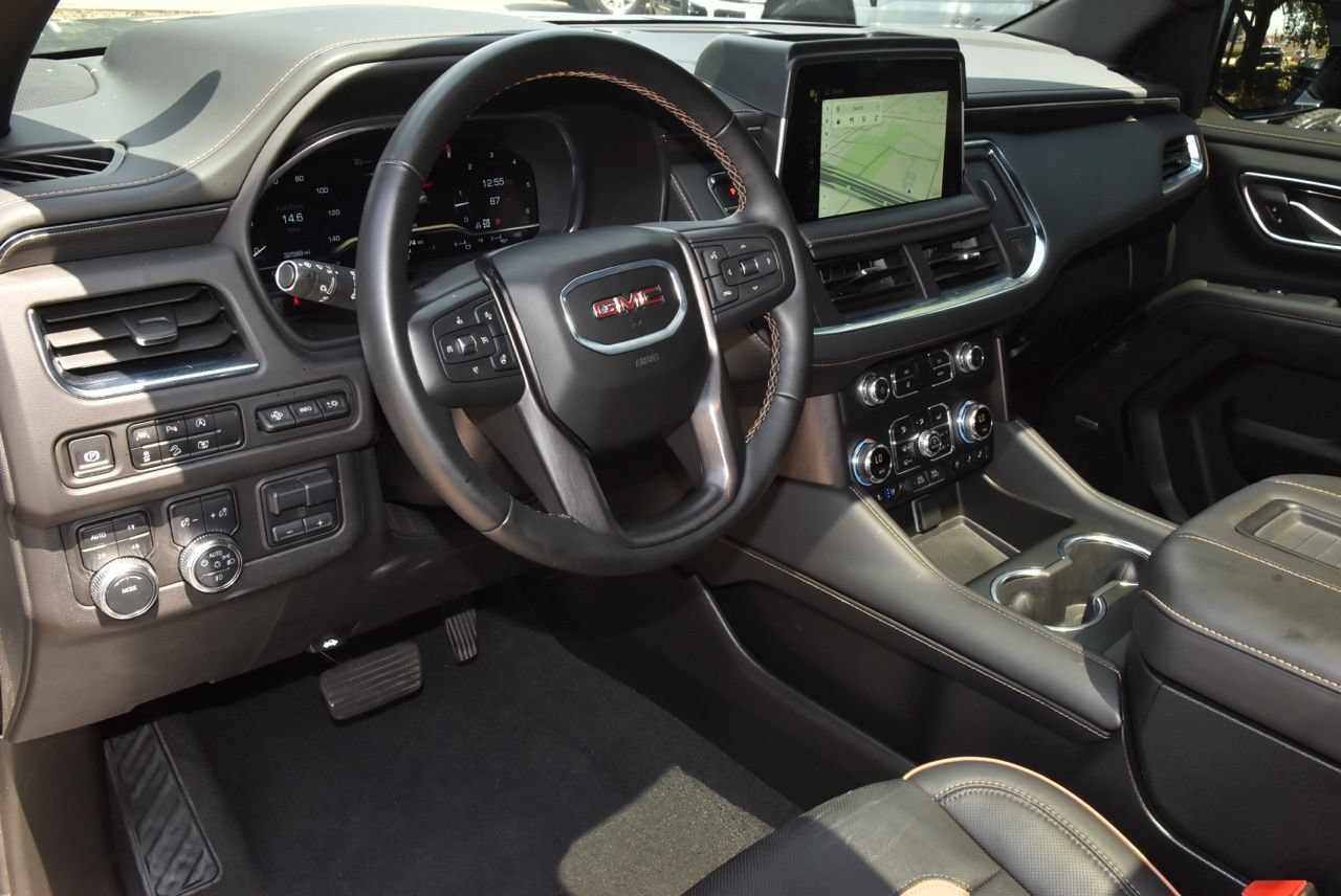 Used 2024 GMC Yukon AT4 w/ Technology Package AWD/4WD image 36
