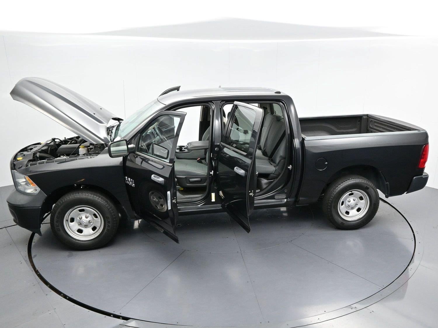 Used 2018 RAM 1500 Tradesman w/ Popular Equipment Group RWD image 37