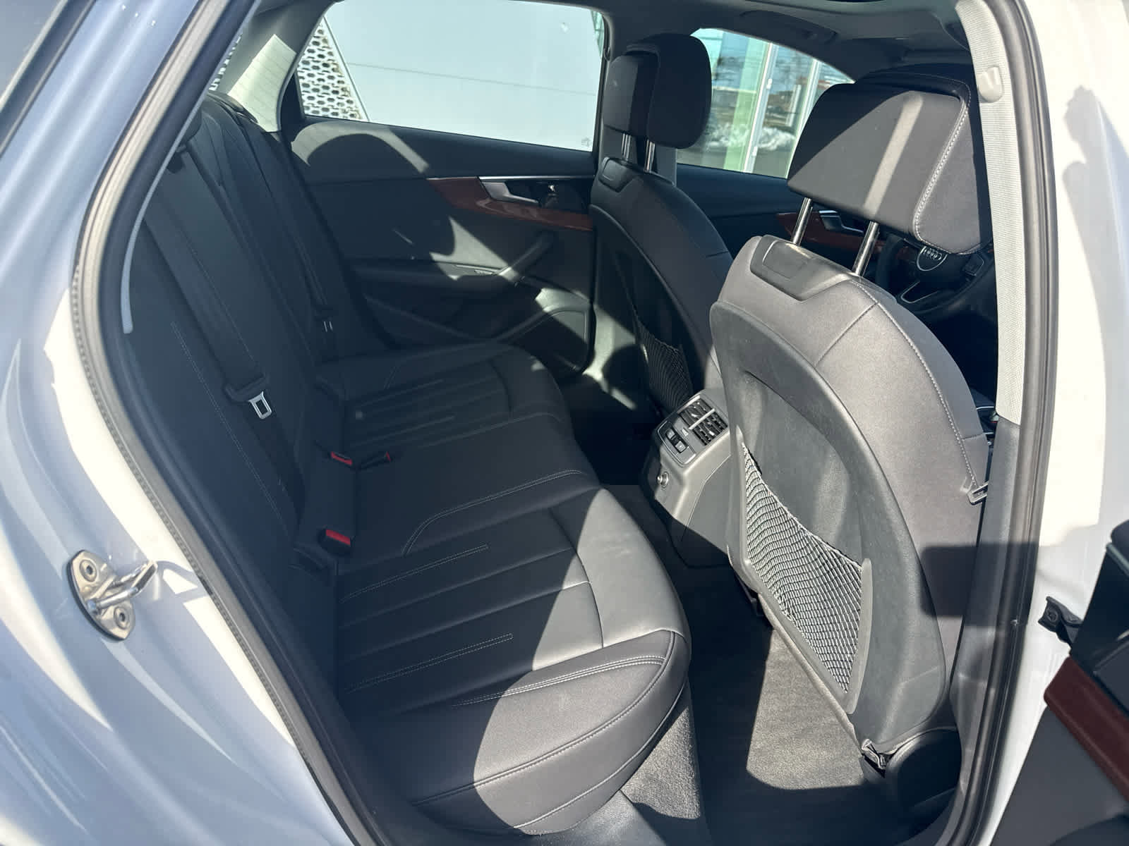 Used 2023 Audi A4 2.0T Premium w/ Convenience Package image 25