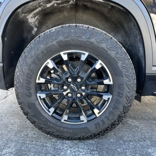 Used 2024 Chevrolet Traverse Z71 w/ Enhanced Driving Package image 25