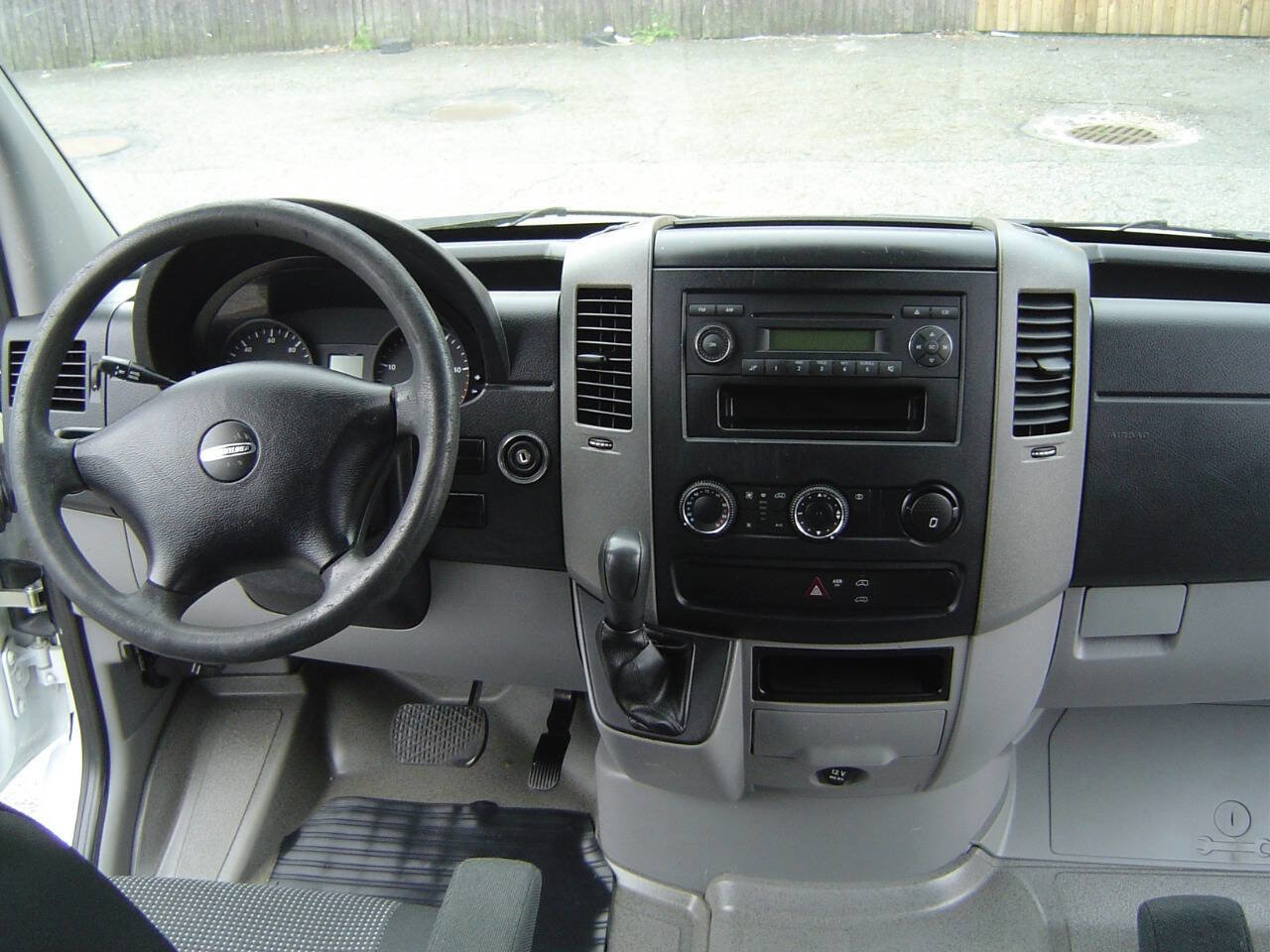 Used 2013 Freightliner Sprinter 3500 RWD image 12