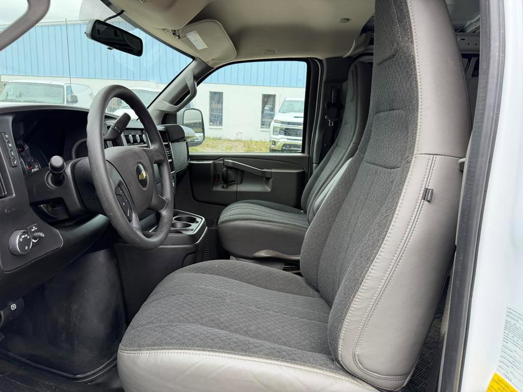 Used 2025 Chevrolet Express 2500 w/ Driver Convenience Package image 8