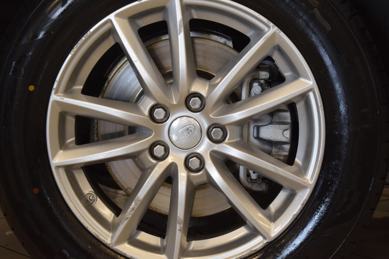 Used 2017 Land Rover Range Rover image 19