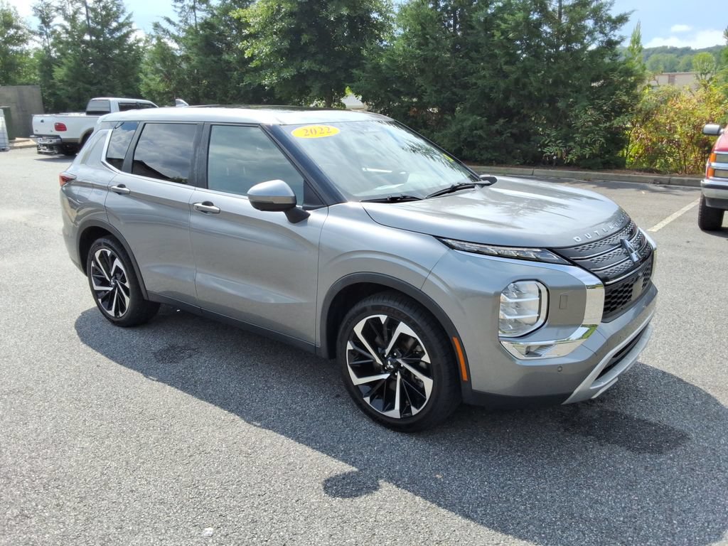 Used 2022 Mitsubishi Outlander SE AWD/4WD video 3