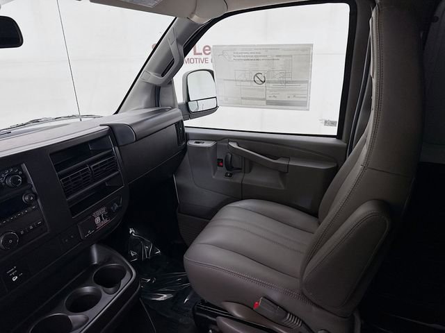 New 2026 Chevrolet Express 2500 Extended image 23