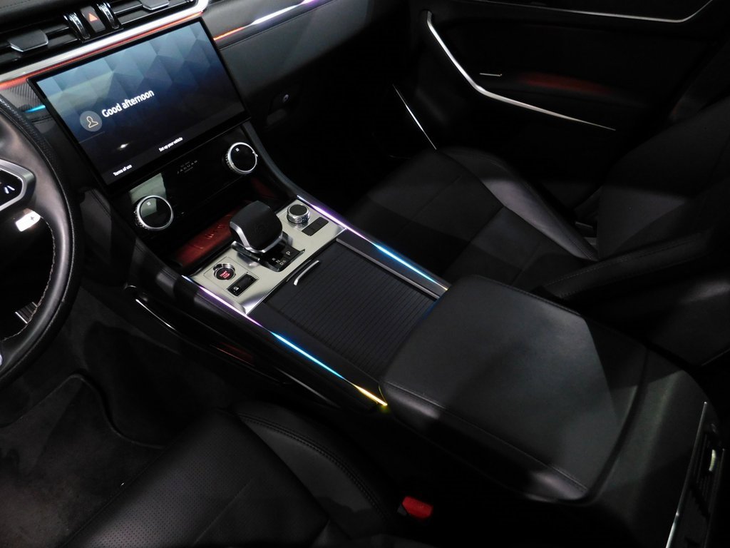 Used 2024 Jaguar F-PACE SVR image 76