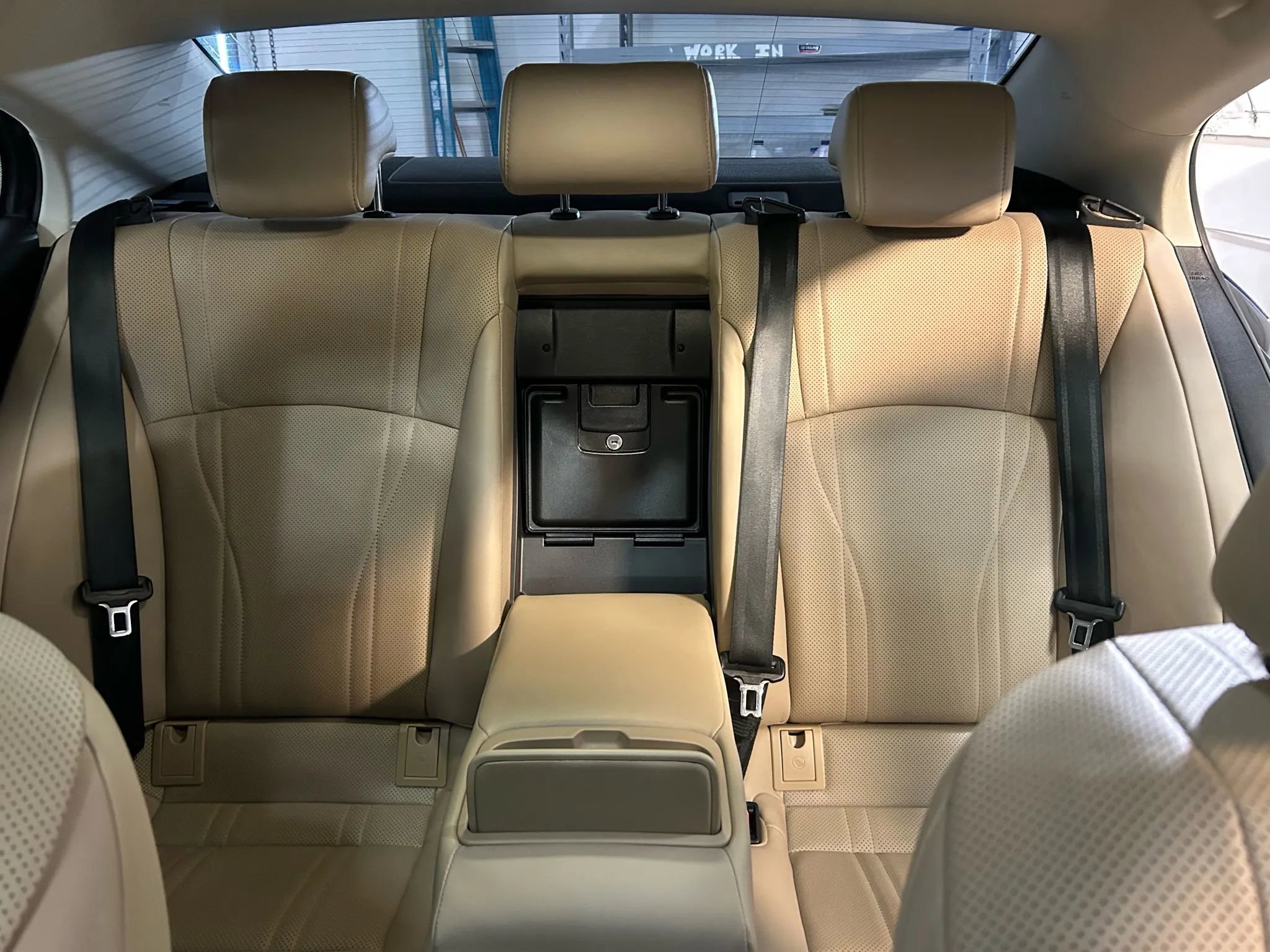 Used 2019 Lexus ES 350 w/ Accessory Package 2 image 24